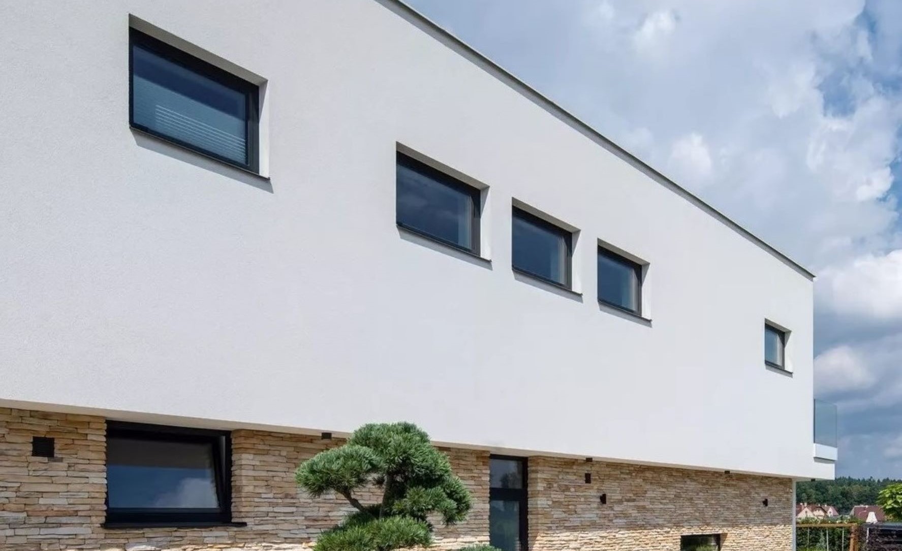 Ochranu fasády zajistí venkovní parapety