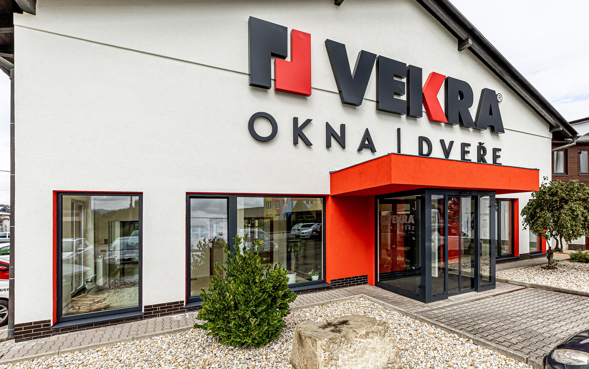 Okna a dveře VEKRA - showroom Zašová